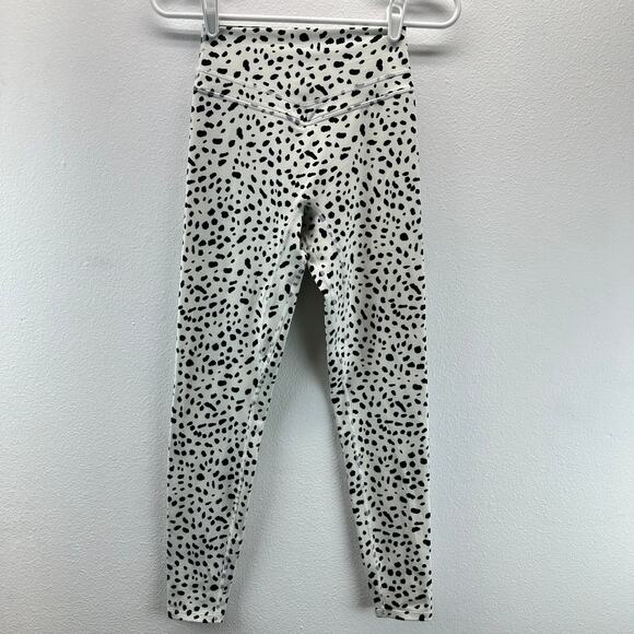 Vitality Kingdom Collection Snow Leopard Leggings Size Small - Picture 1 of 10